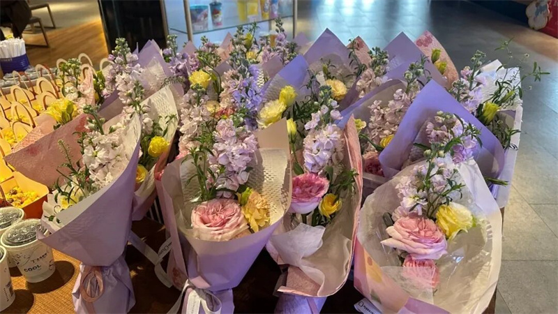 “风火轮加速美丽，乾坤圈圈住幸福”女神节特别活动1