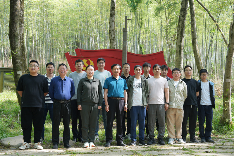 “追寻红色足迹，拥抱生态夏意”-夏日团建活动